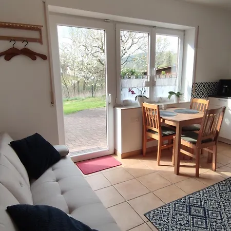 Im Moselland مارينغ - نوفياند